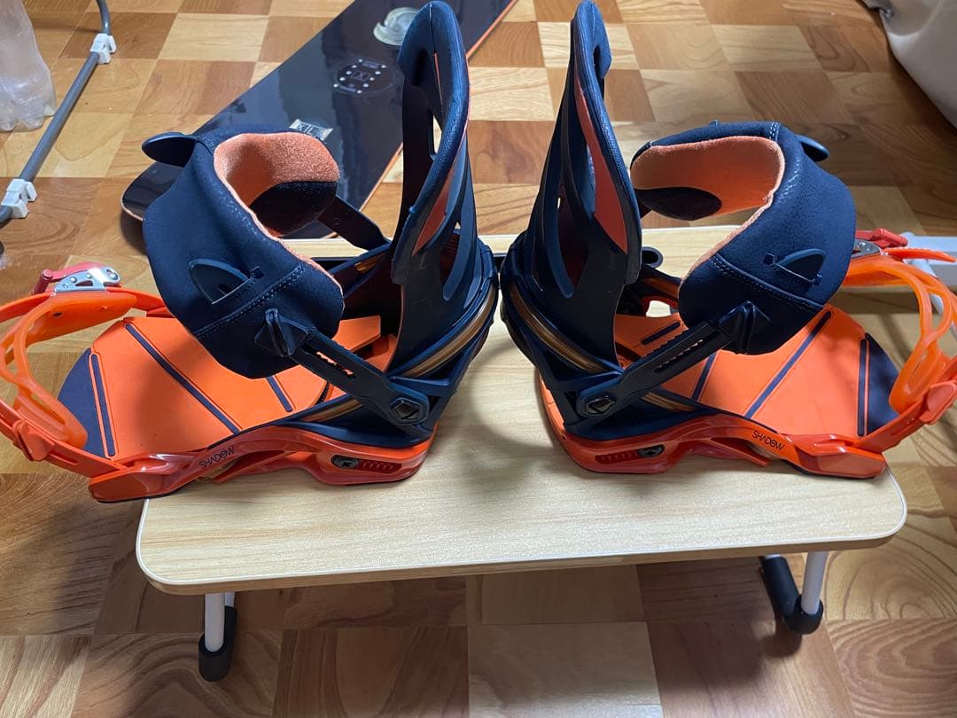 SALOMON HOLOGRAM SHADOW スノーボードビンディング