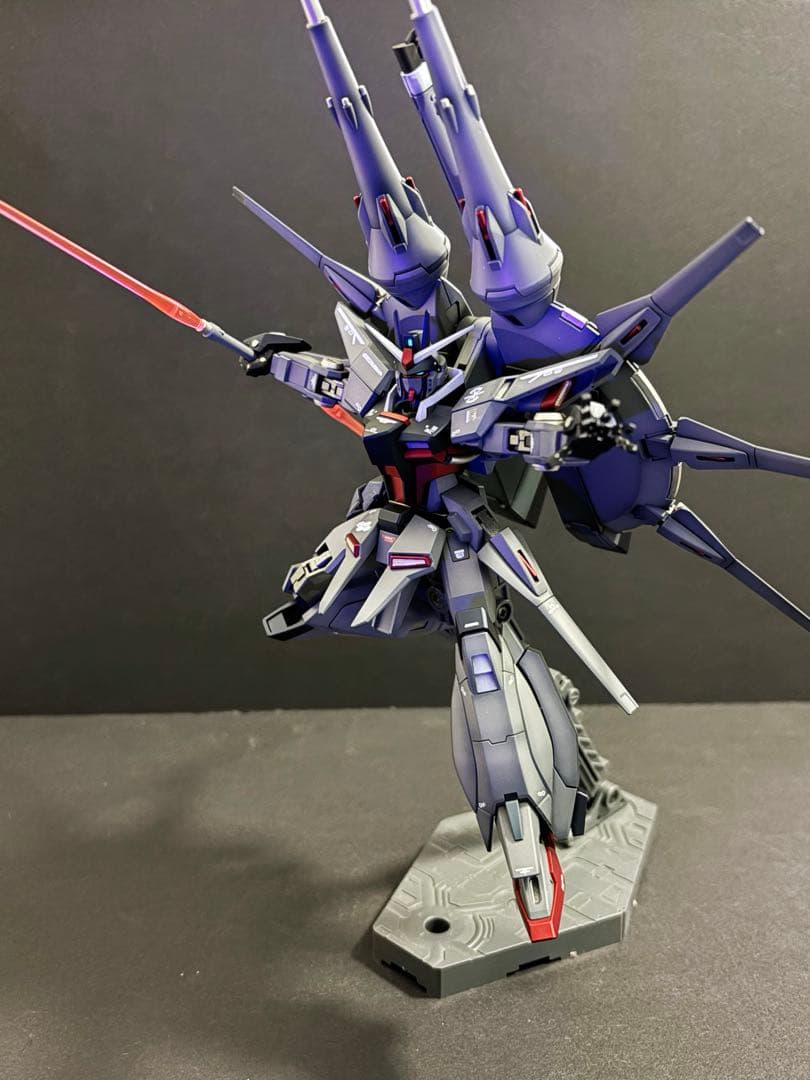 HG レジェンドガンダム　全塗装完成品　台座付属