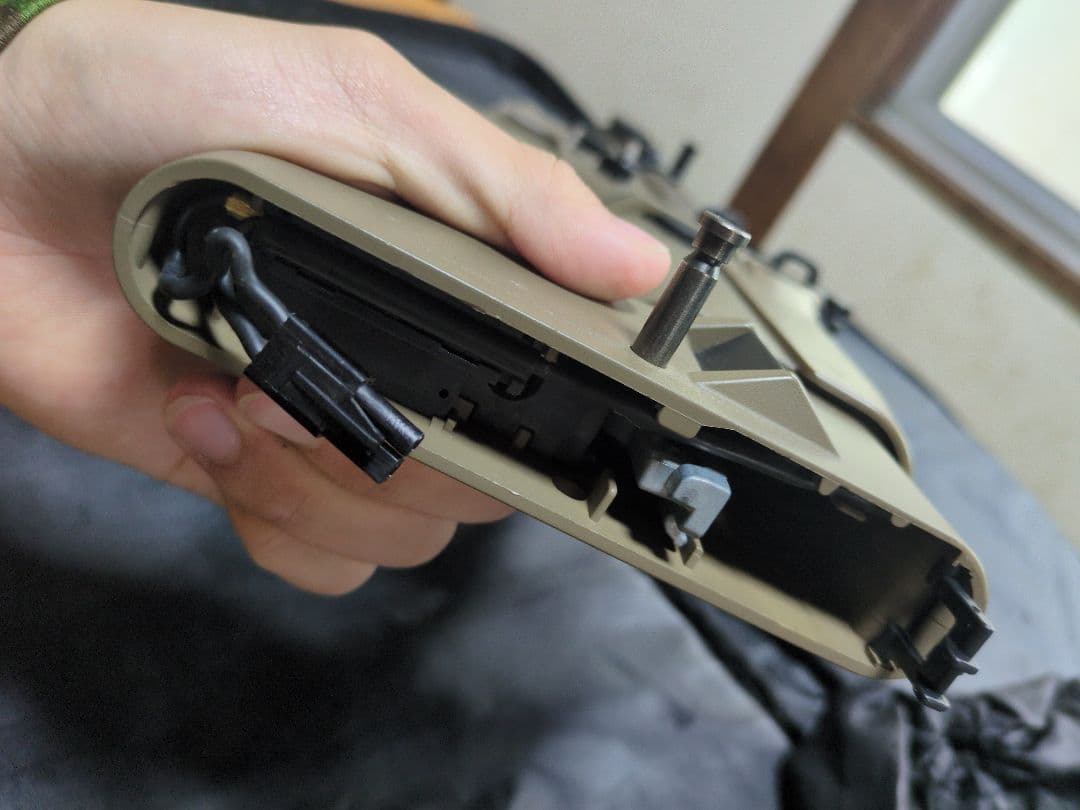 ブラックフライデー限定価格！　次世代電動ガン タンカラー マガジン付き