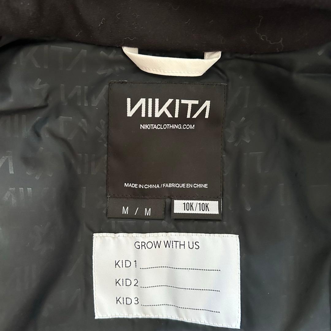 NIKITA ジュニア キッズ スノーボードウェア 上下セットＭサイズ