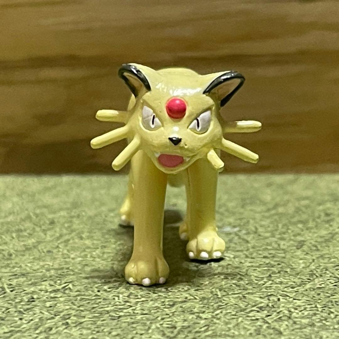 希少❗️ポケットモンスター　モンコレ　 キュウコン& ペルシアン フィギュア
