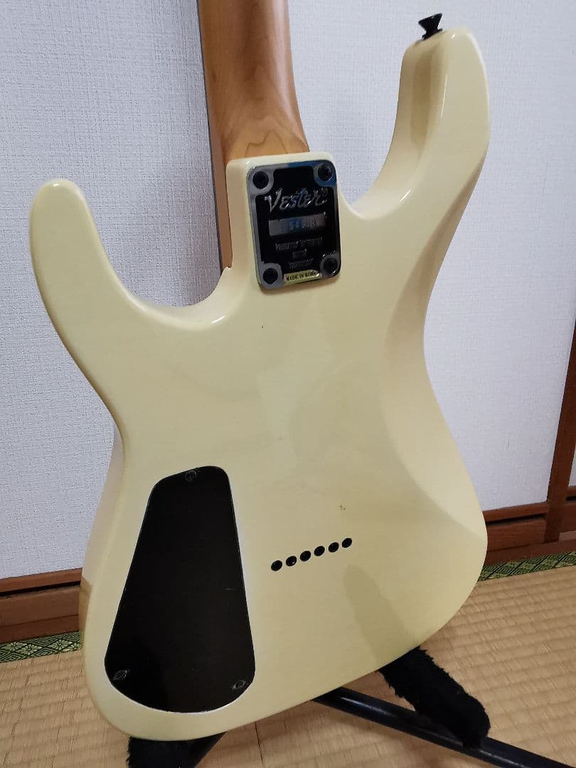 Vester Maniac Guitar 珍しいギター