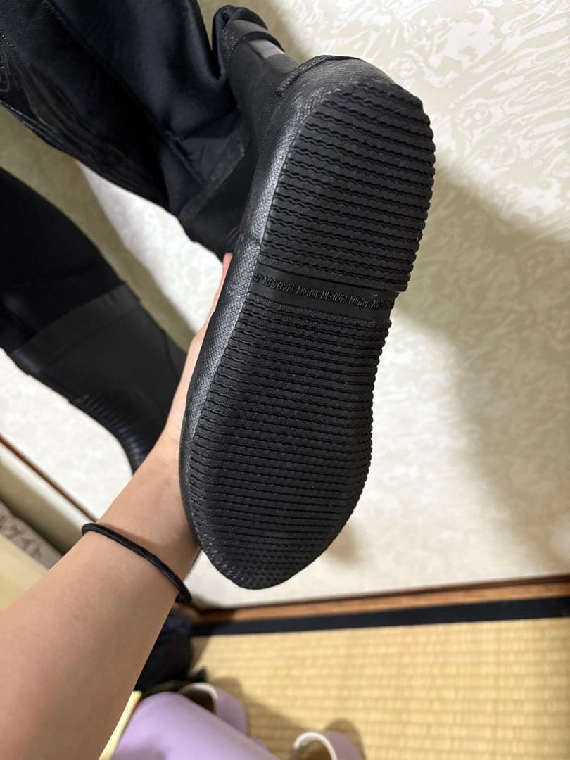 WORLD DIVE フルスーツ ブラック/ホワイトXS ドライスーツケース付き