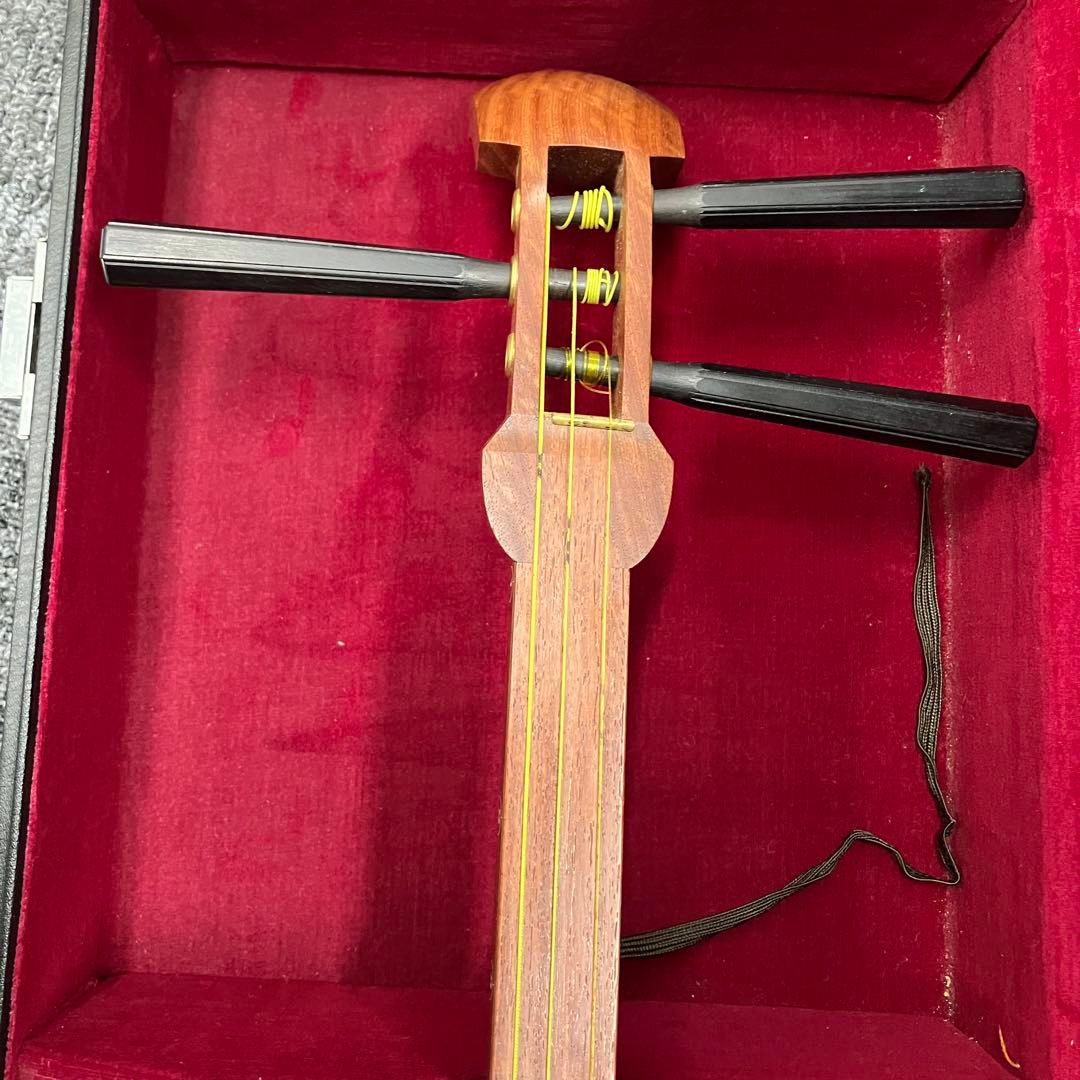 三味線 本体 ハードケース付き 和楽器 楽器 花梨 丸打胴 山サワリ