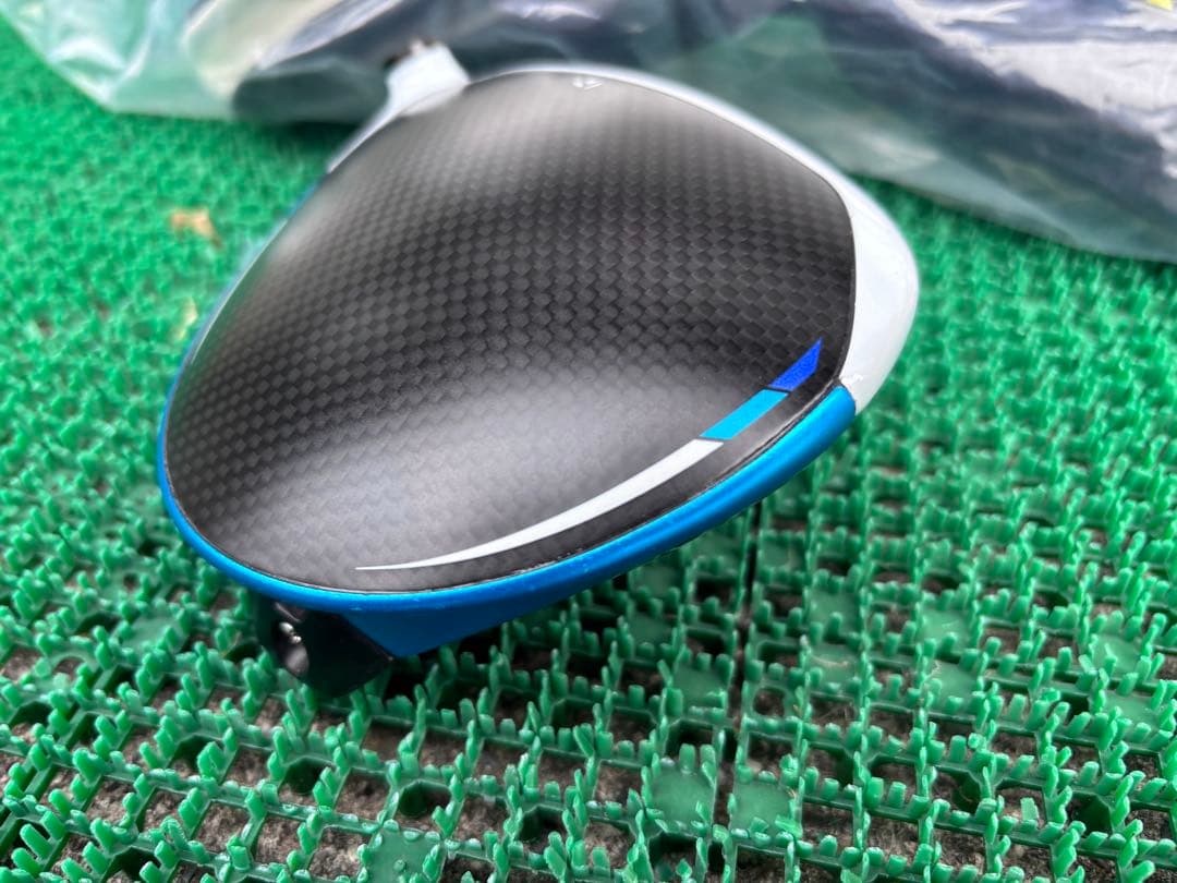 テーラーメイド SIM2ドライバー 9度 ヘッドのみ 新品カバー付き