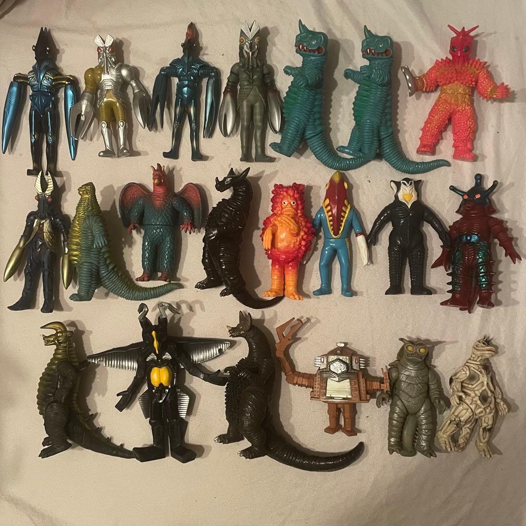 ゴジラ ウルトラマン他 怪獣 ソフビ 90体以上 120サイズ まとめ売り