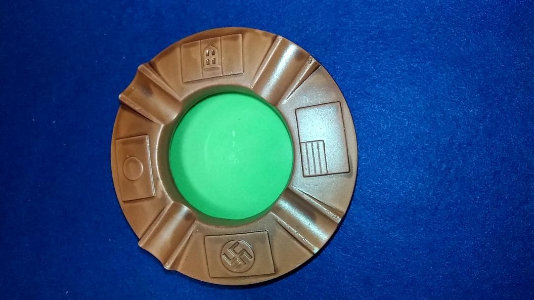 歴史的資料！日独伊三国軍事同盟（＋満州国）締結記念灰皿　未使用