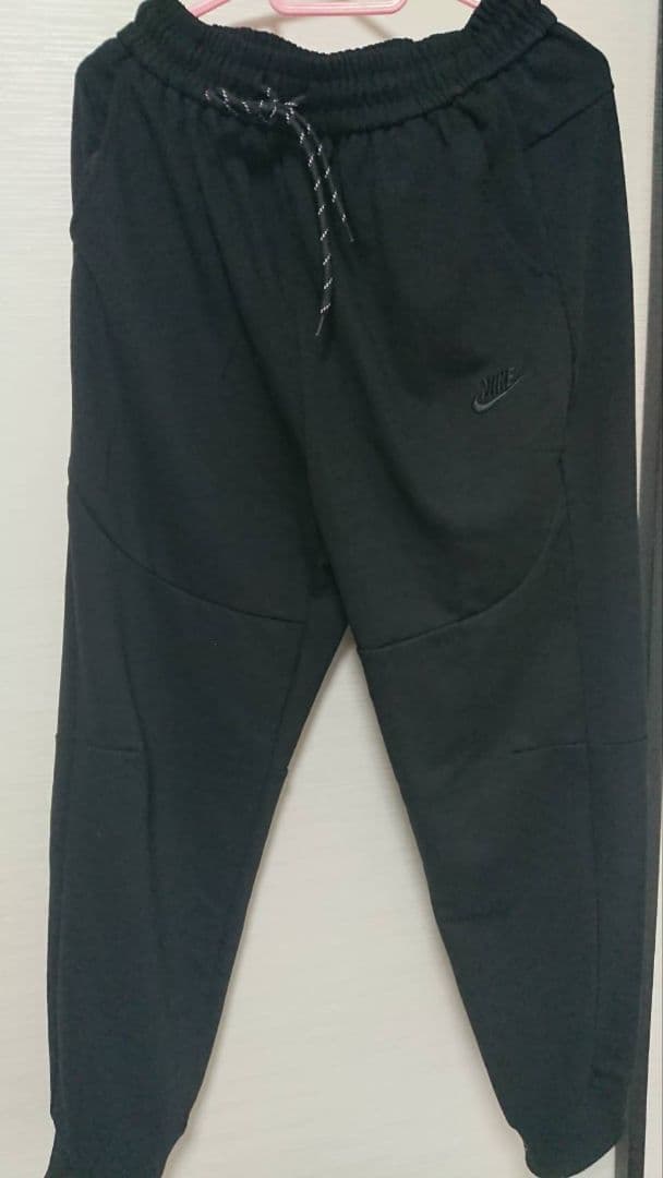 ナイキテック黒サイズSセットアップ