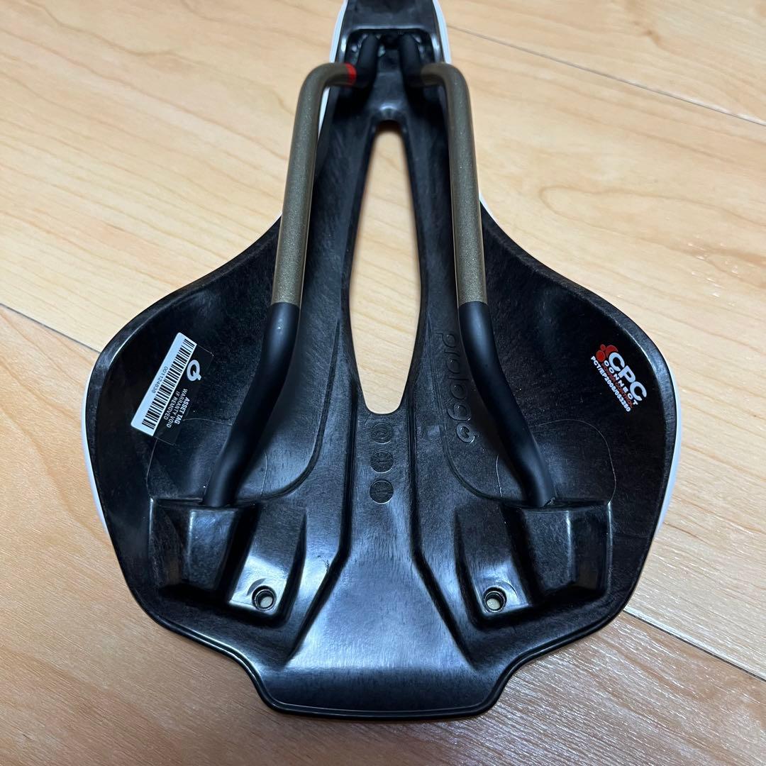 プロロゴ Scratch M5 PAS CPC TiroX サドル ホワイト