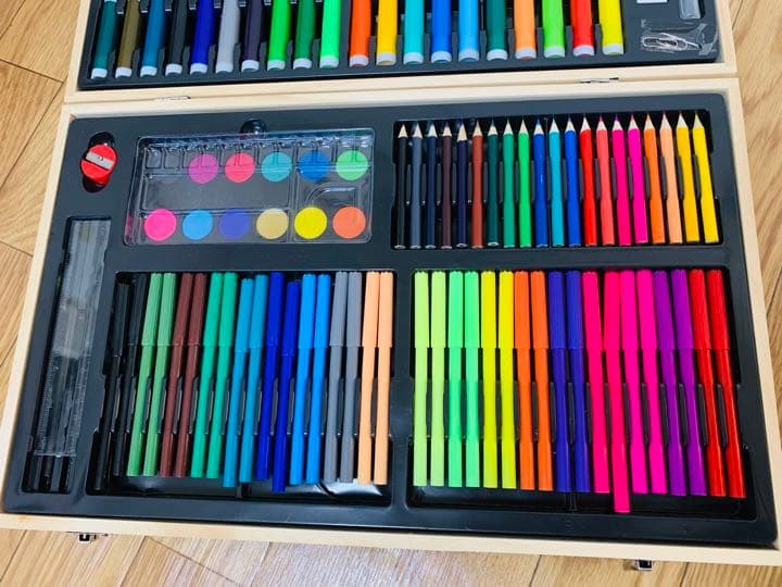 新品デラックスアートセット専用木箱入り