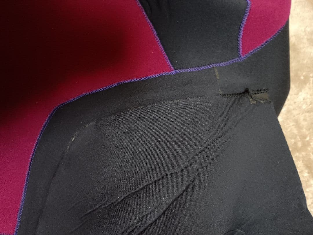 【セミドライ　ウエットスーツ】エアタイト　Mサイズ