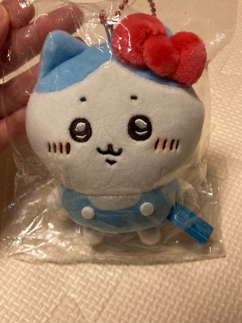 ちいかわ×サンリオキャラクターズ ぷちミニマスコット  ハチワレ×ハローキティ