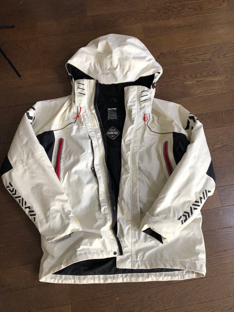 ダイワDW-1304 上下　ゴアテックス(R) ハイロフト ウィンタースーツ