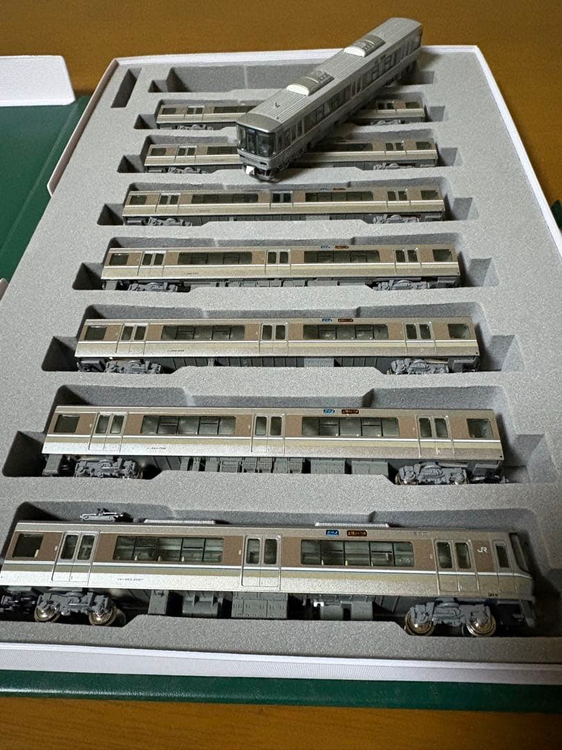 ⭐︎223系新快速8両 近江今津行き 転落防止幌設置前の製品です