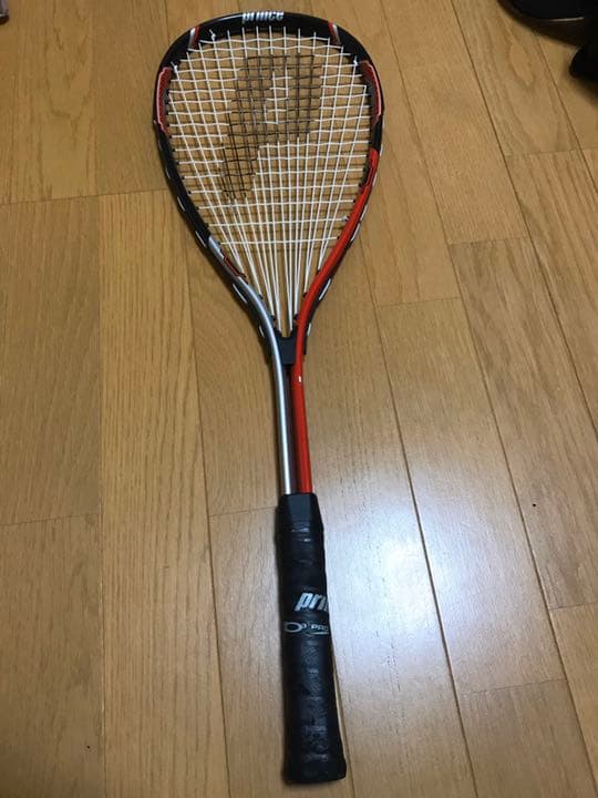 スカッシュラケット