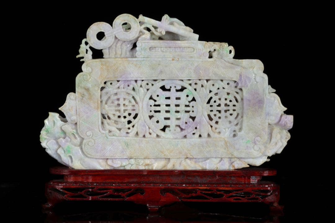 【希少美品】ラベンダー翡翠精緻彫刻置物 龍獅子象楼閣吉祥文字透かし 飾台座付
