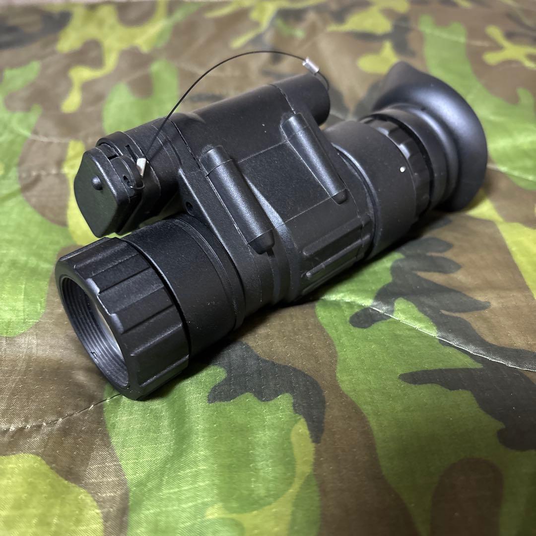 PVS-14 レプリカ 暗視機能付き