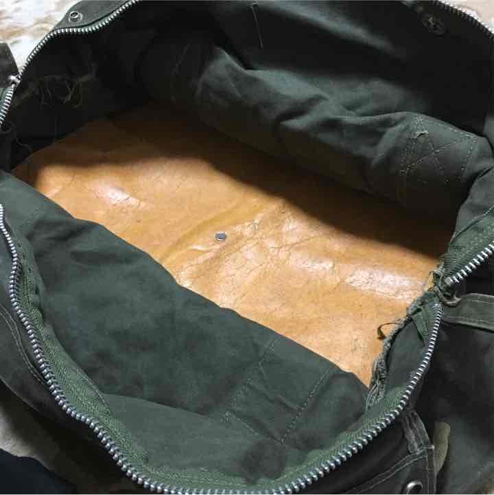 ミリタリーバッグ 本物