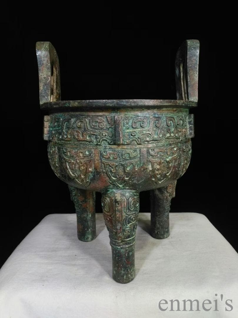 中国古美術【雲雷文鼎】青銅器 礼器 祭祀 鼎 高浮彫 手彫り 古美味 時代物