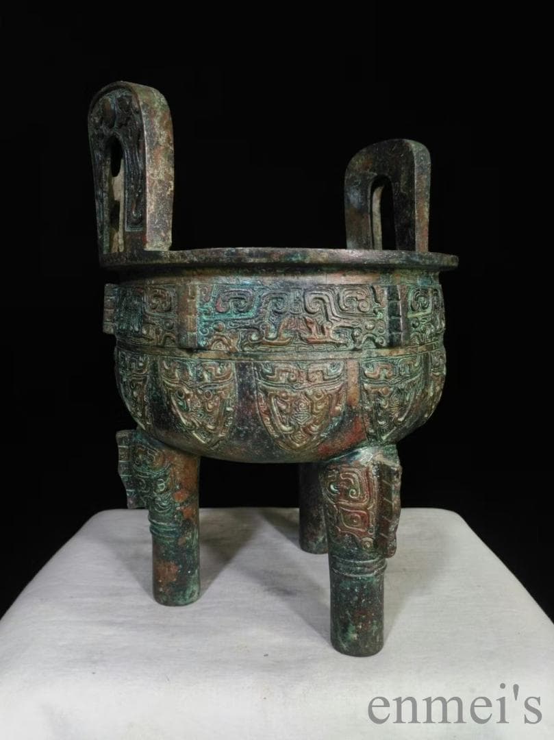 中国古美術【雲雷文鼎】青銅器 礼器 祭祀 鼎 高浮彫 手彫り 古美味 時代物