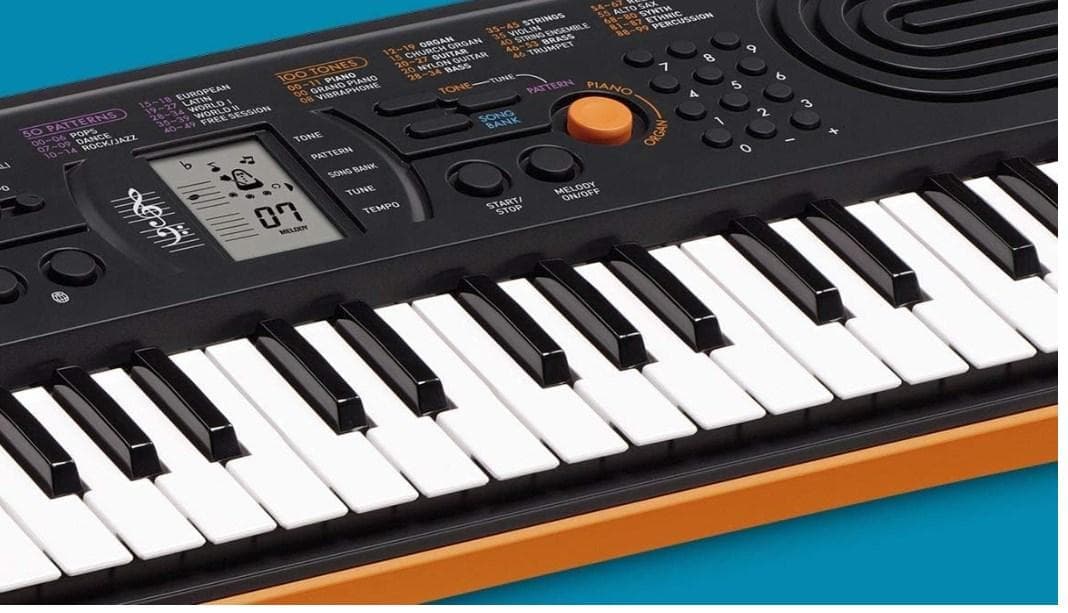 CASIO SA-76 シンセサイザ 44鍵盤 新品未使用 箱無 34AM-B