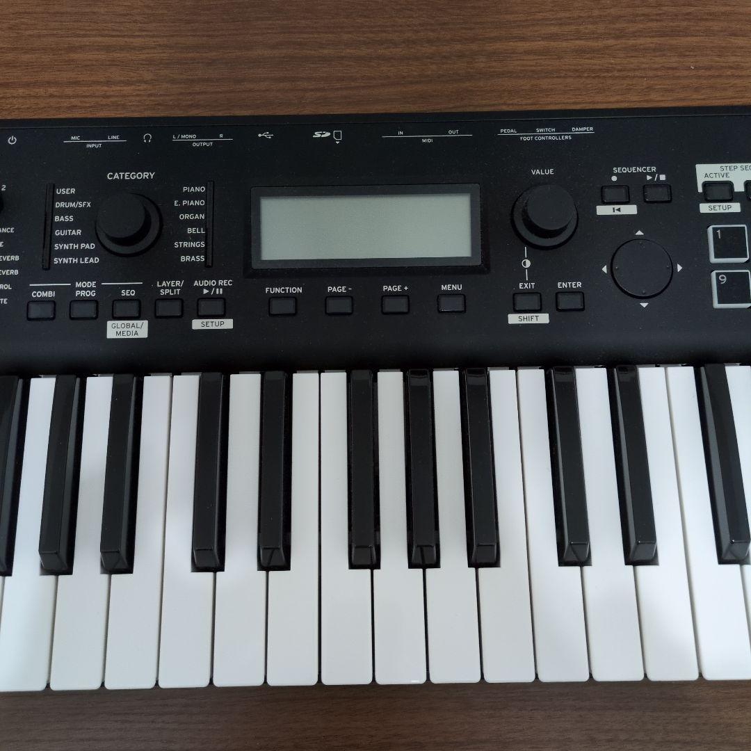 KROSS2-61-MB【純正ケース付】61鍵キーボードシンセサイザー