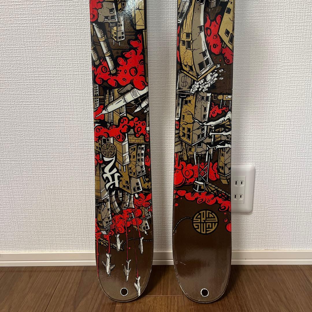 K2 Kung Fujas 179cm とLook pivot 14のセット