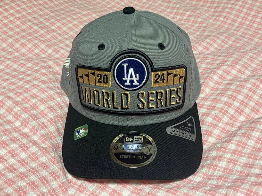 超レアアイテムデコピン&大谷サイン入りドジャースワールドシリーズキャップ2024