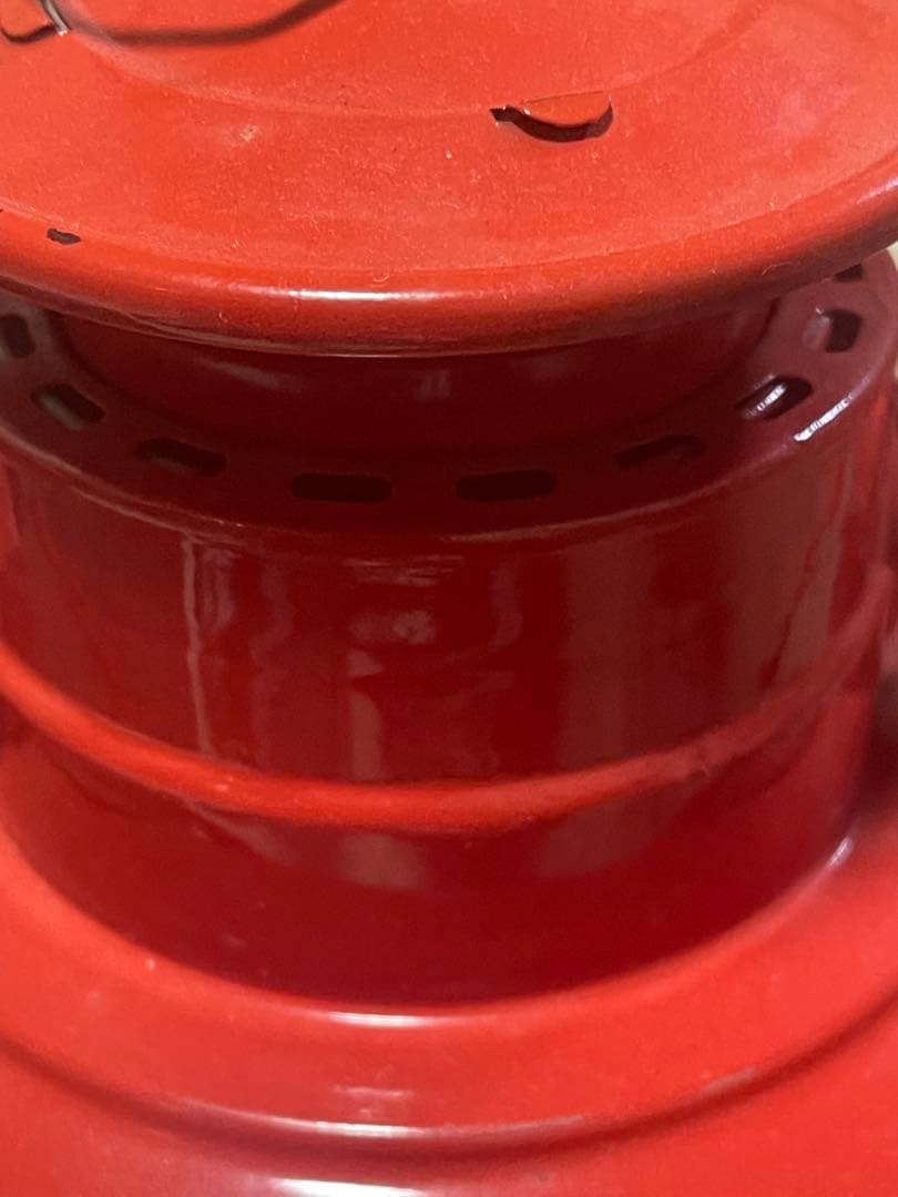 赤いガラス製ランタン