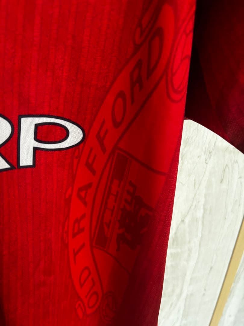 マンチェスターユナイテッド96〜98シーズン　ヴィンテージサッカーユニフォーム