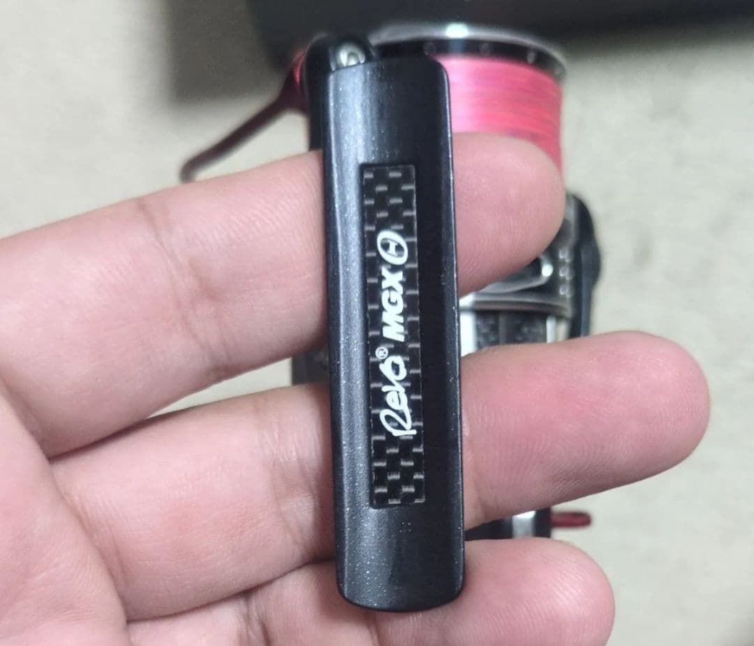 【極美品】アブガルシア　Revo MGX THETA 2500S