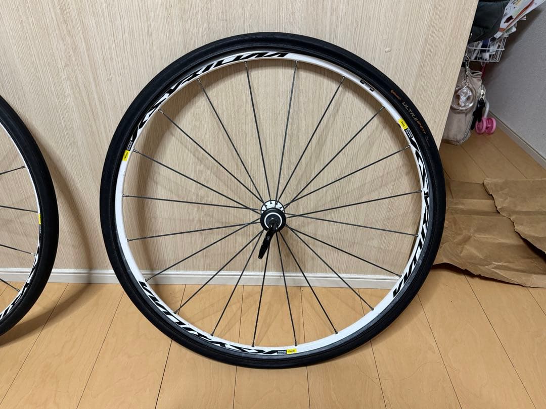 Mavic Ksyrium Equipe 700cホイール　シマノ11速