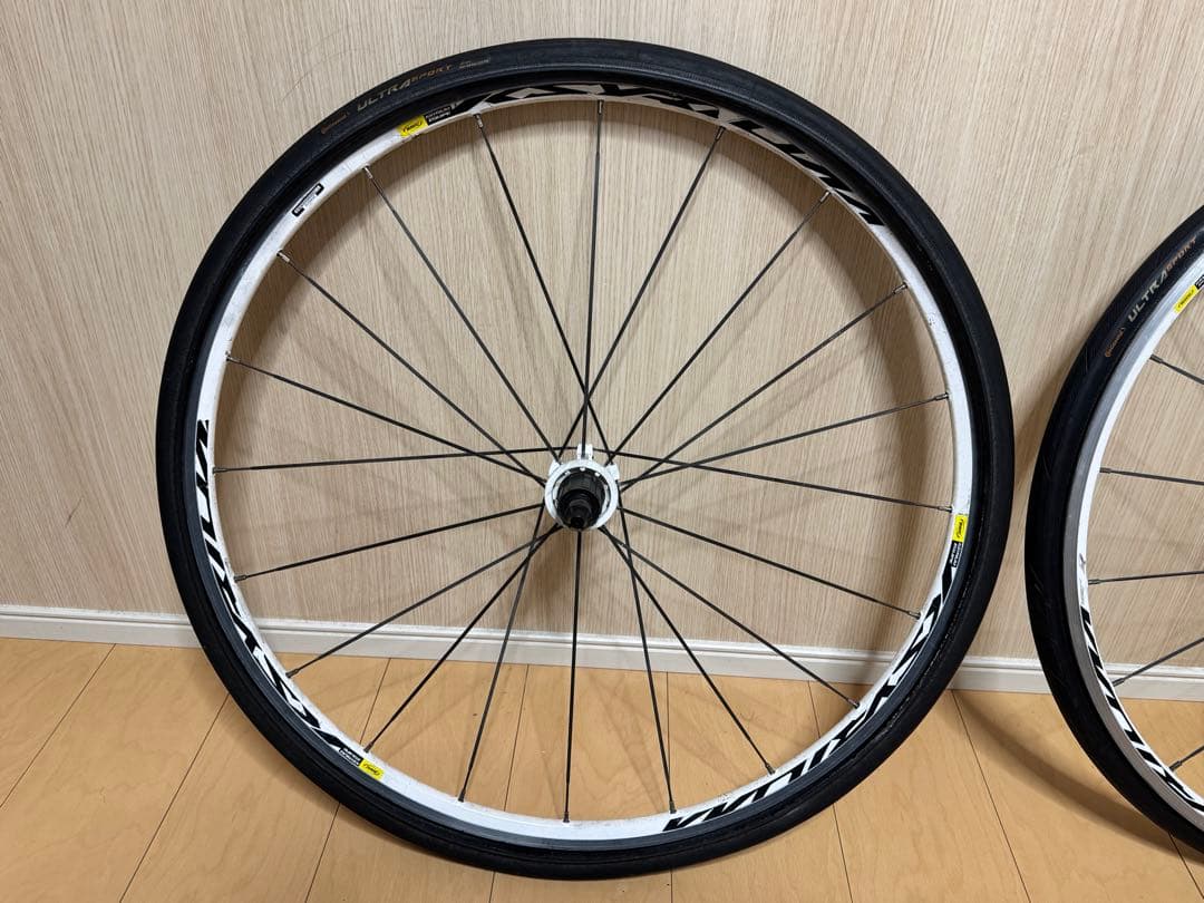 Mavic Ksyrium Equipe 700cホイール　シマノ11速