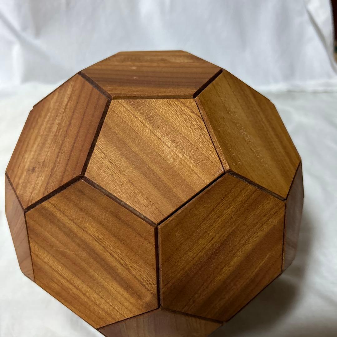 木製サッカーボールオブジェ