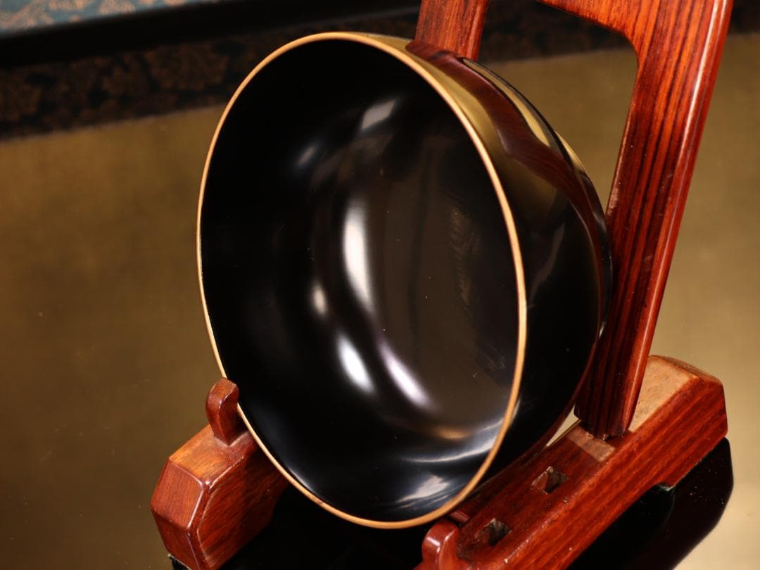 BJ018　輪島塗　布着堅地　盛岡庄五郎 作　縁金 草花金蒔絵椀　二客　木製