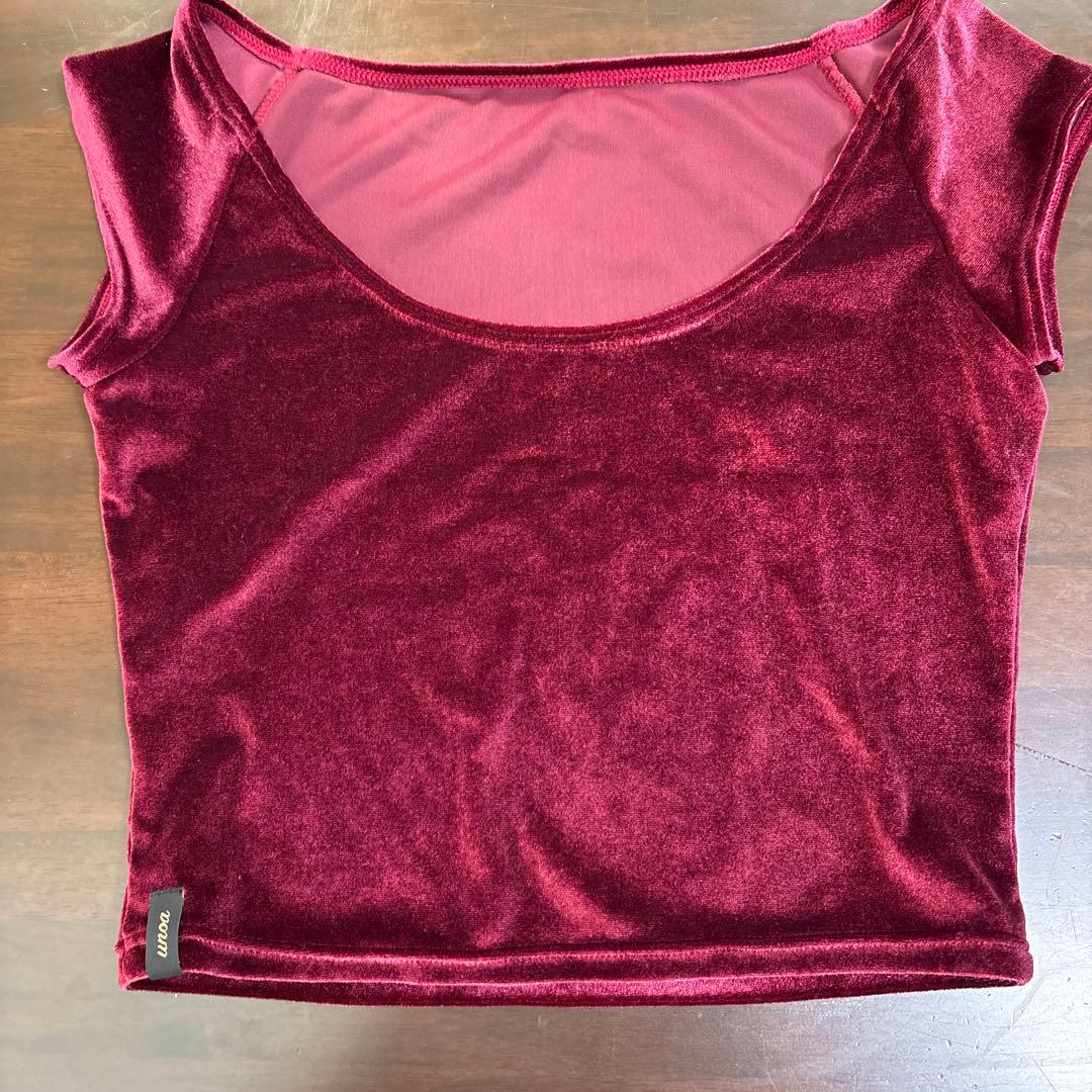 unoa ベロア生地 トップス