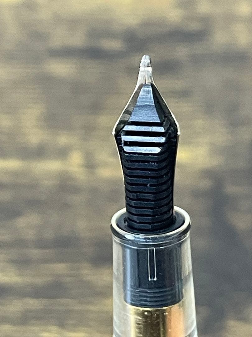 長刀　透明×ゴールド　ふでDEまんねん　NAG 万年筆　デモンストレーター