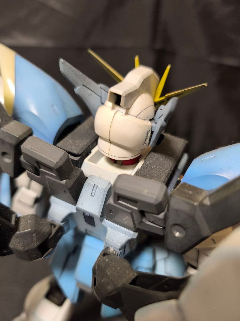 PG 新機動戦記ガンダムW Endless Waltz スノーホワイト完成品