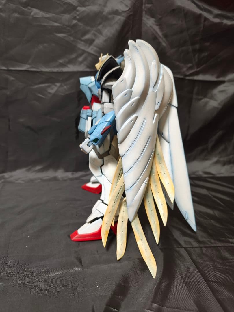 PG 新機動戦記ガンダムW Endless Waltz スノーホワイト完成品