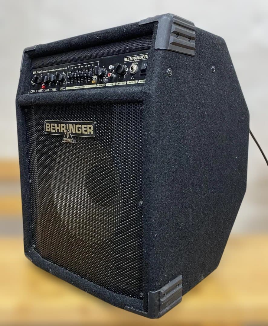 BEHRINGER BHL900A ベース用アンプ