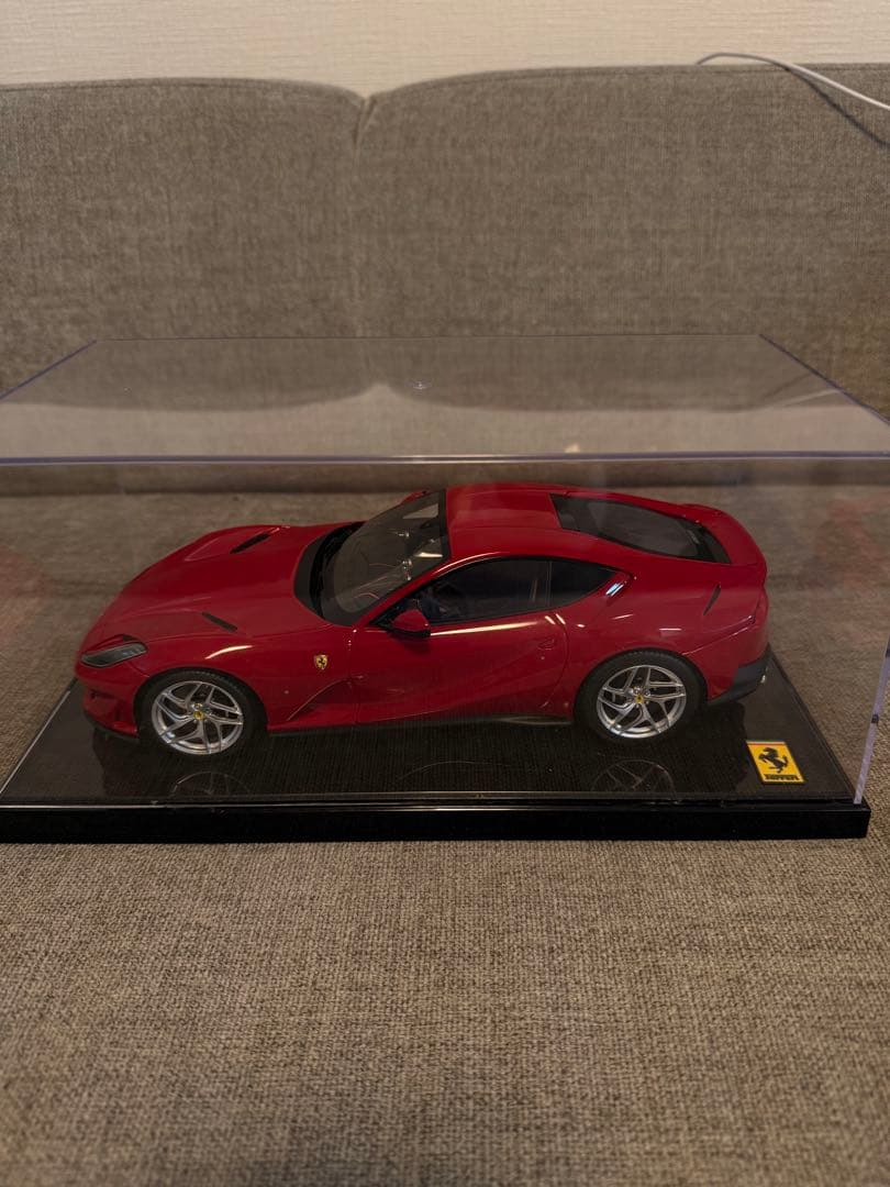 世界限定570台 BBR 1/18 フェラーリ 812superfast試作品？