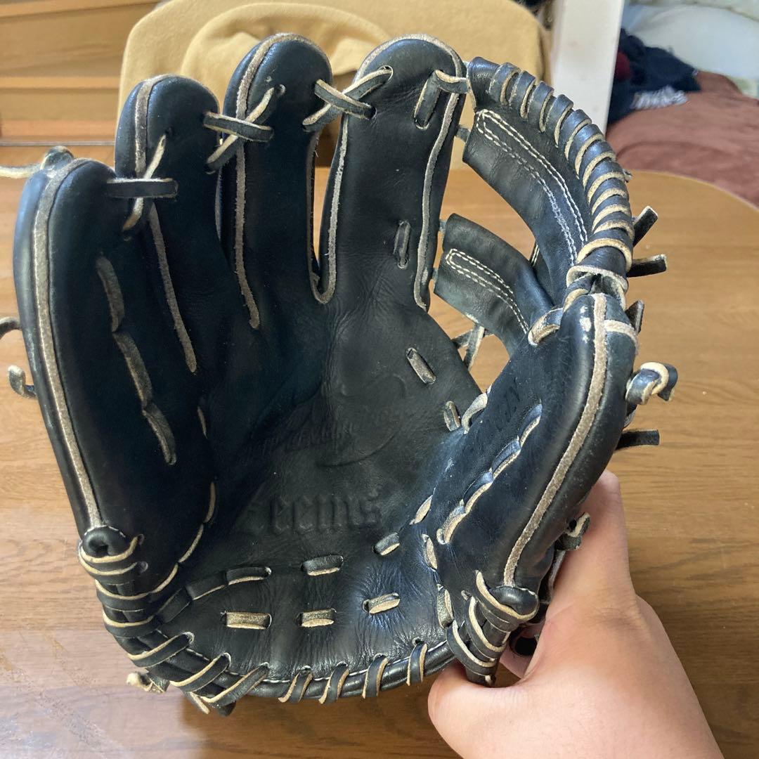 少年軟式野球用左グローブ 黒 (オールラウンダー)