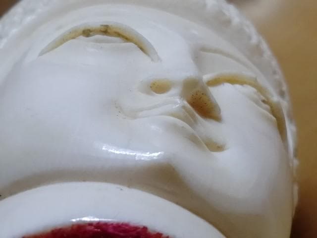 彫刻　仏頭　高さ7cm　まぶたに欠けあり