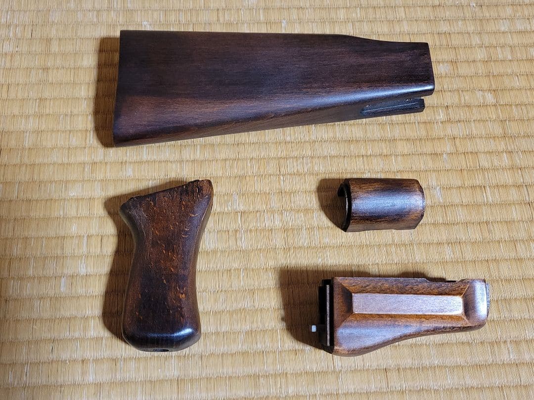 珍品？ 東京マルイ AK47 βスペツナズ用 木製ストックセット