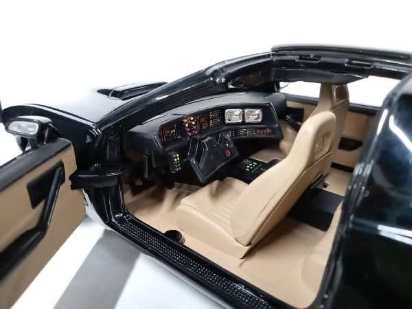 1/18ムービング　ナイトライダーKITT