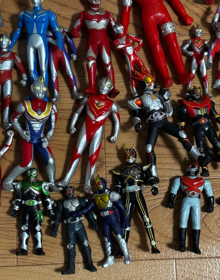 ウルトラマン　ウルトラ怪獣　ソフビ　★１６５個　仮面ライダー　大量　硬質ソフビ