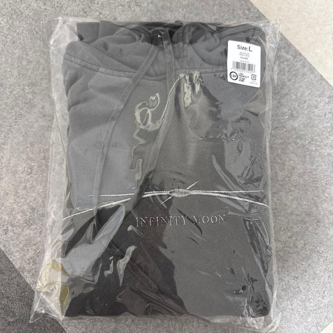 ØMI INFINITY MOON パーカー Lサイズ　登坂広臣