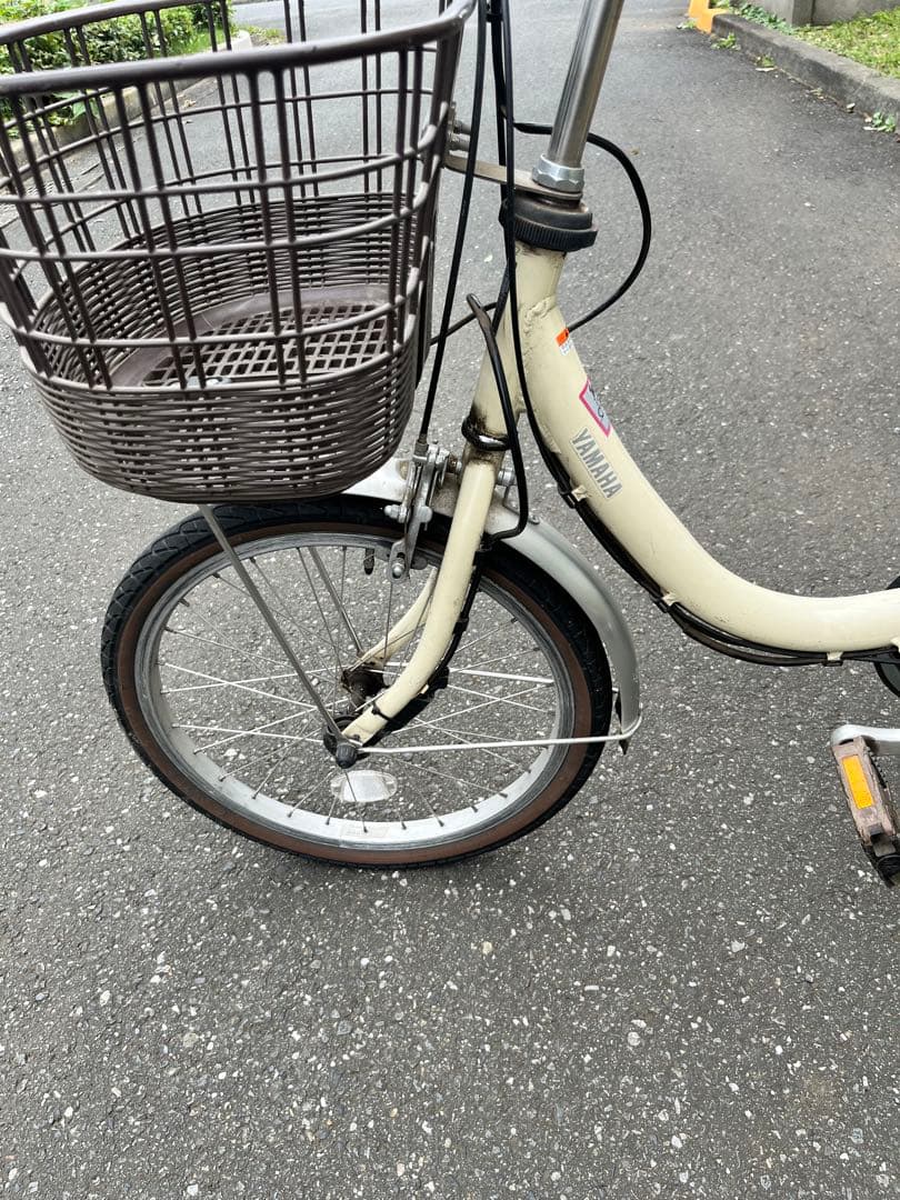 電動アシスト自転車 クリーム色 20インチ　高齢者オススメ
