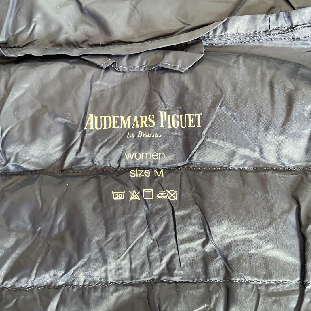 オーデマピゲ　ノベルティ　ダウンベスト