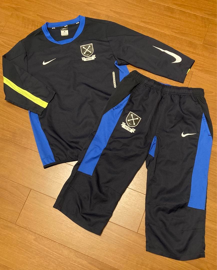 【極美品】NIKE NFTB サッカー ウェア ナイロン セットアップ 上下 S